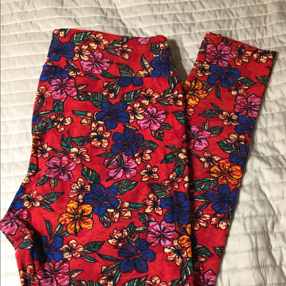 SOLD Lularoe TC Floral Leggings-EUC
